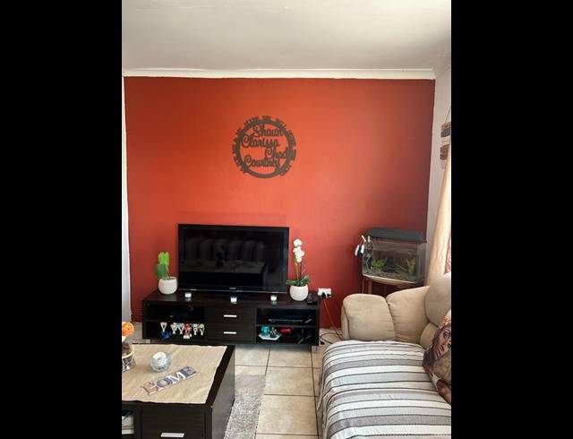 3 BEDROOM HOUSE FOR SALE IN MARIANRIDGE